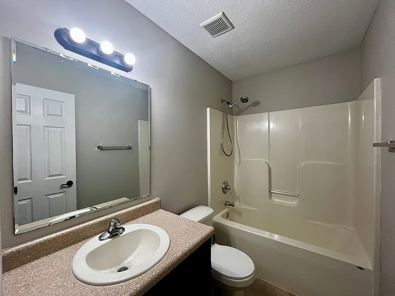 4367 Timber Creek Pkwy — Photo 26