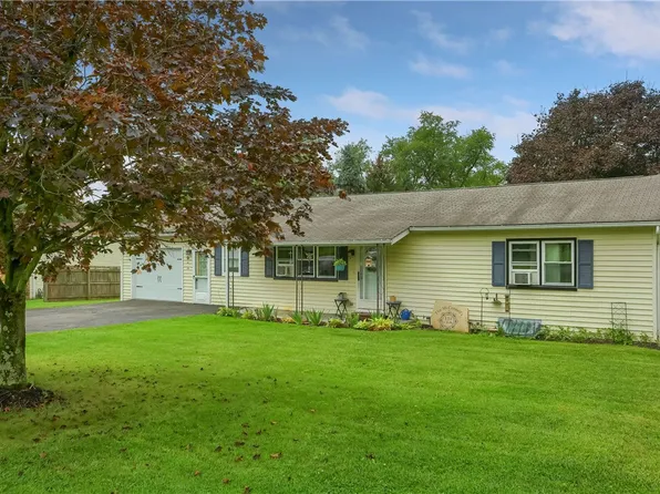 330 S Duffy Rd, Butler, PA 16001