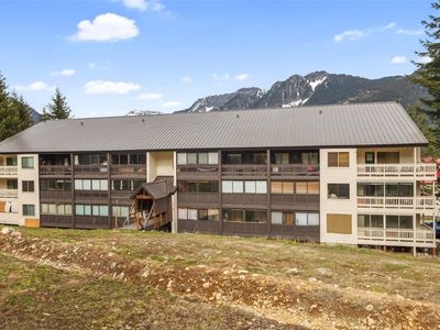 223 Hyak Drive E UNIT 612, Snoqualmie Pass, WA, 98068