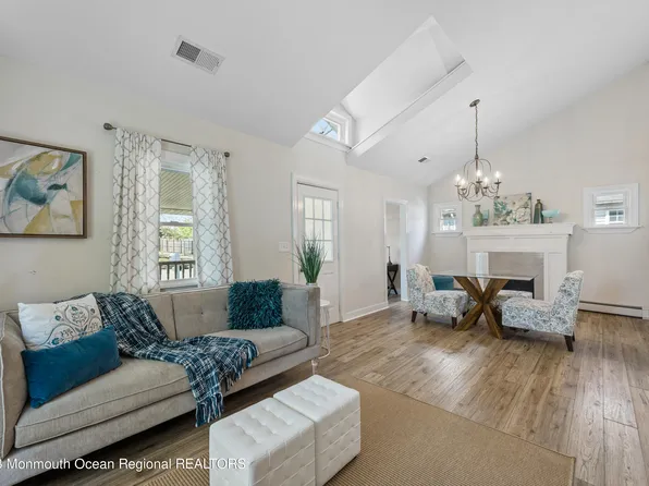 117 Capstan Avenue, Beachwood, NJ 08722