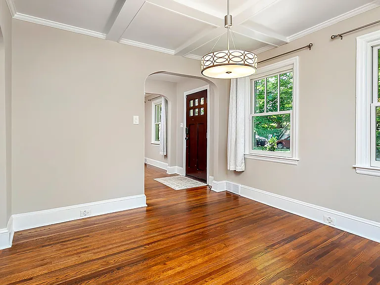 607 Mount Vernon Ave — Photo 4