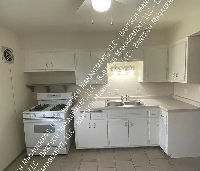 N84W15504 Menomonee Ave #2 — Photo 3