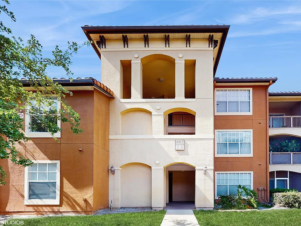 5530 Metrowest Blvd #204