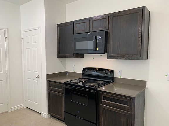 5th image of 2328 Duntov Dr #B