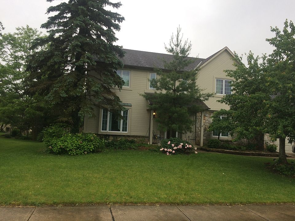 1st image of 959 Farrington Dr