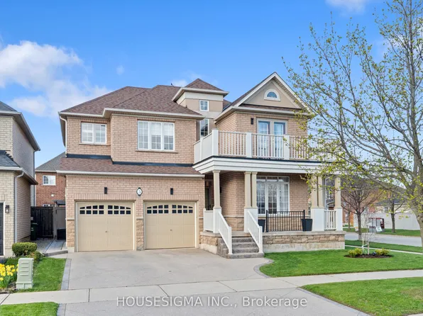 3 Kingspoint Cir, Hamilton, ON L8E 6C5