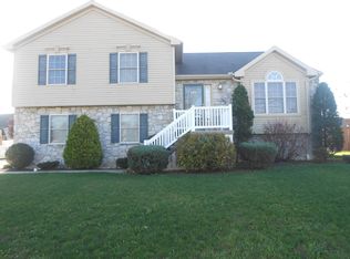166 Airport Rd, Fredericksburg, PA 17026