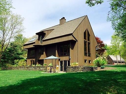 1st image of 452 S Shelburne Rd