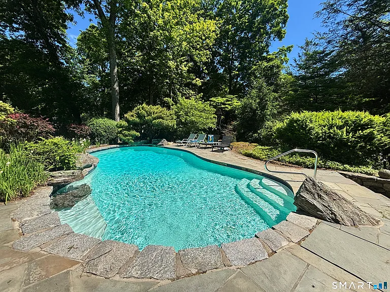 15 Timber Ln — Photo 6