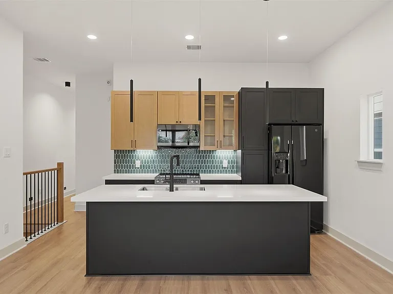 9819 Turnbow St #D — Photo 10