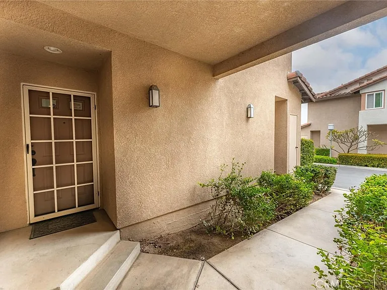 12948 Avenida Empresa — Photo 2