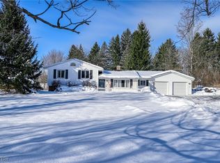 12586 Woodside Dr, Chesterland, OH 44026