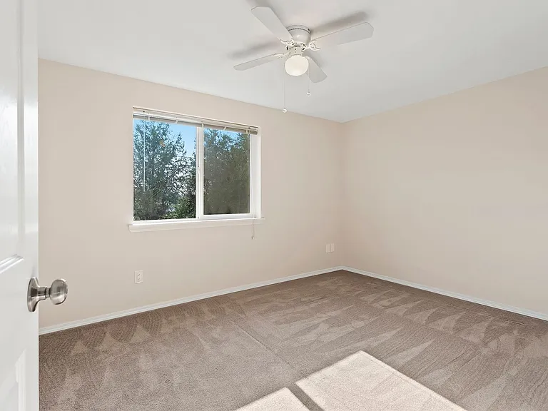 5286-5290 SW 174th Ter — Photo 3