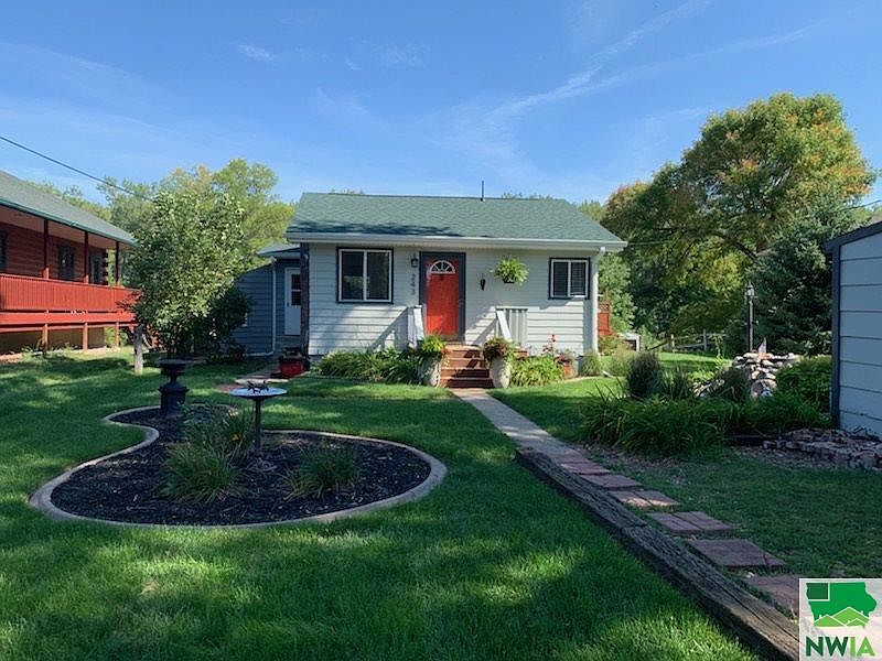 243 Westshore Dr, Mccook Lake, SD 57049 Zillow