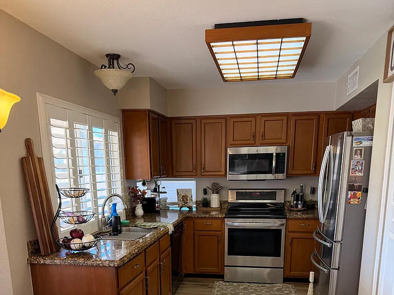 1237 E Glenhaven Dr — Photo 8