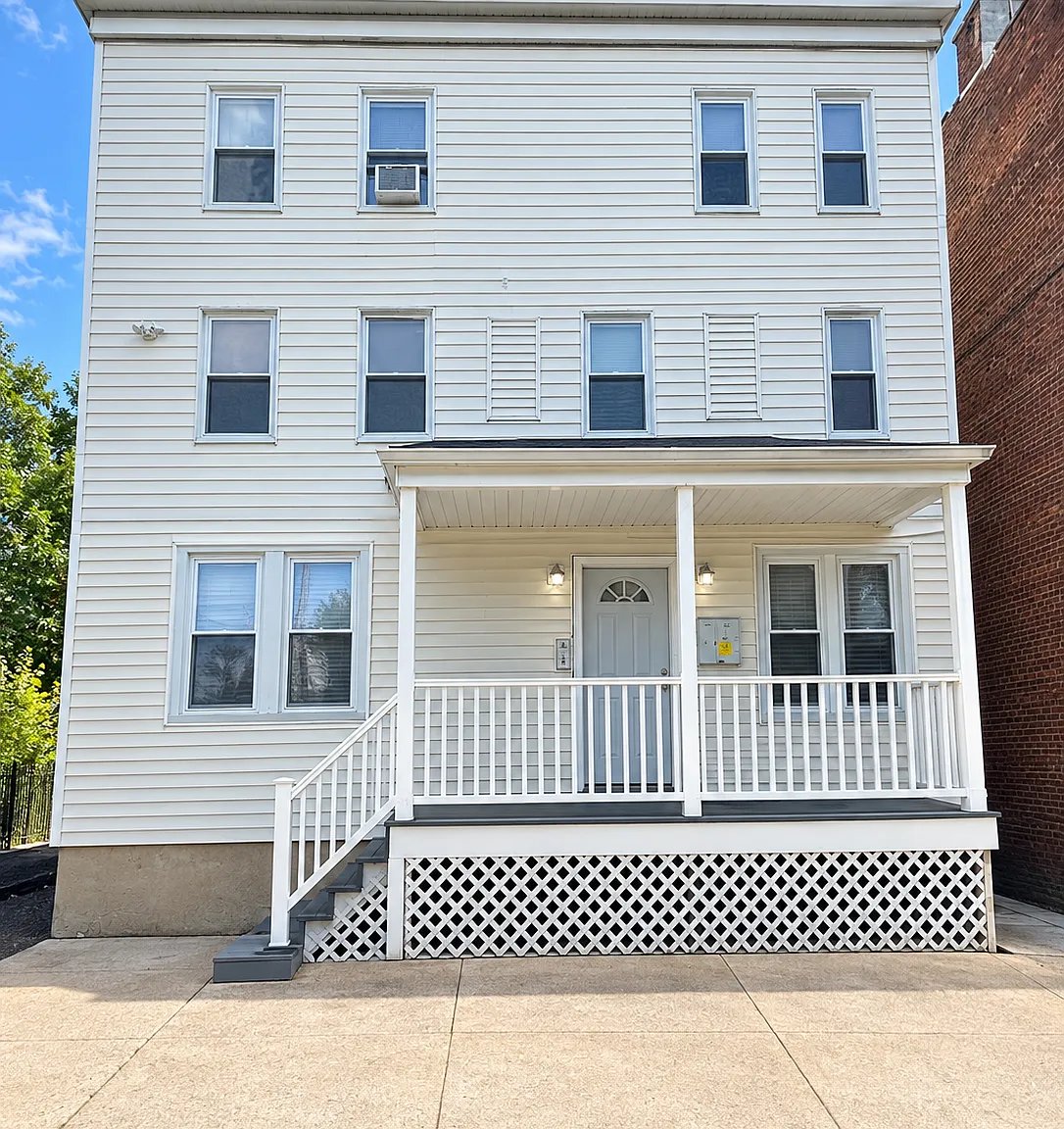 303 Mechanic St — Photo 1