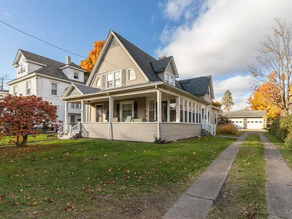 208 Hannibal St, Fulton, NY 13069