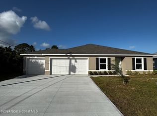 537 Macon St SW, Palm Bay, FL 32908
