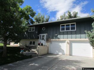 2072 Manor Dr, Casper, WY 82609