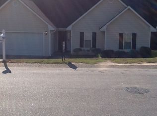 6337 Applewhite Rd, Fayetteville, NC 28304