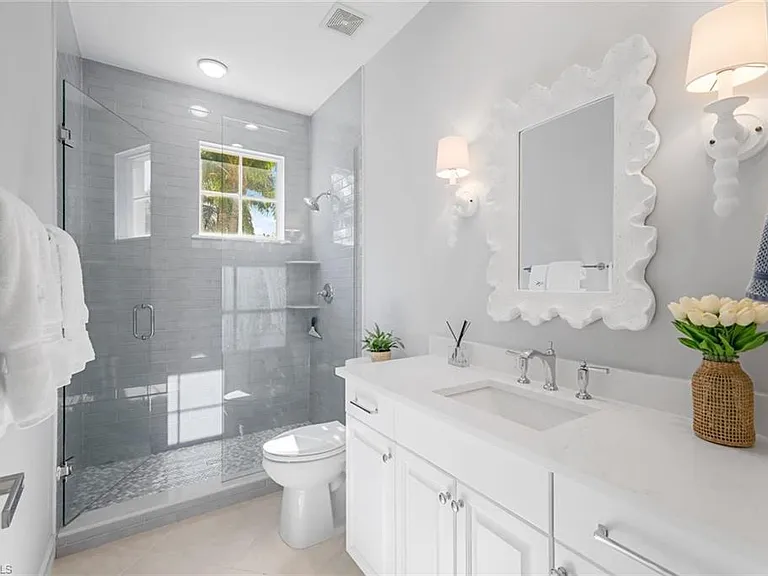2851 Tiburon Blvd E #9-103 — Photo 14