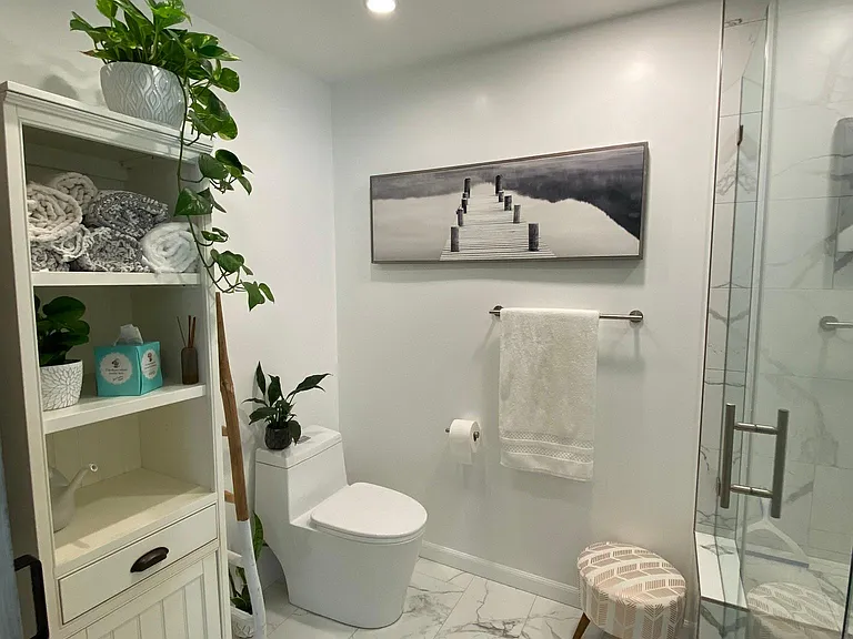 1887 Greenfield Ave #107 — Photo 9