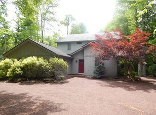 4141 Hemlock Trl, Pocono Pines, PA 18350