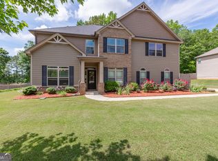 260 Savannah Dr, Senoia, GA 30276