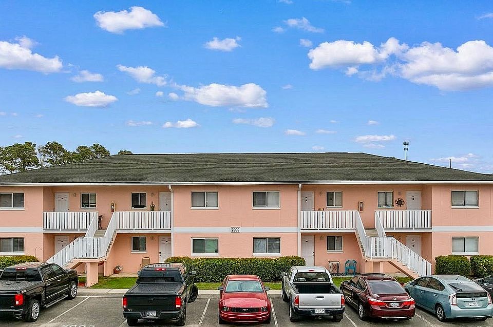 1st image of 1101 2nd Ave N APT 1506