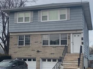 22 Daka Ct, Bloomfield, NJ 07003