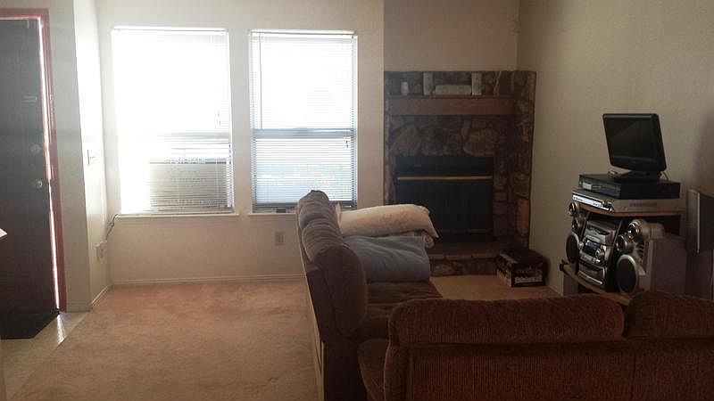 2nd image of 311 W Lolita Ln #D