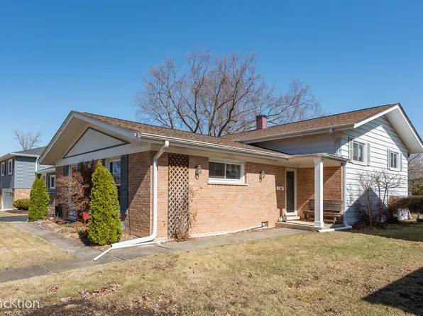 129 S Milton Ave, Glen Ellyn, IL 60137