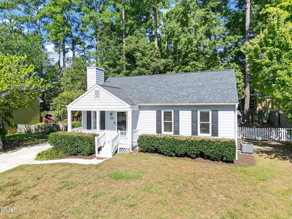 208 Crosspine Dr, Raleigh, NC 27603