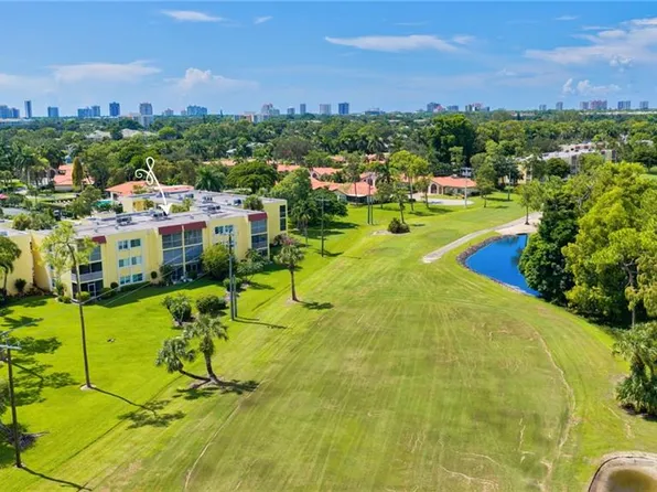1057 Forest Lakes DR #307, NAPLES, FL 34105