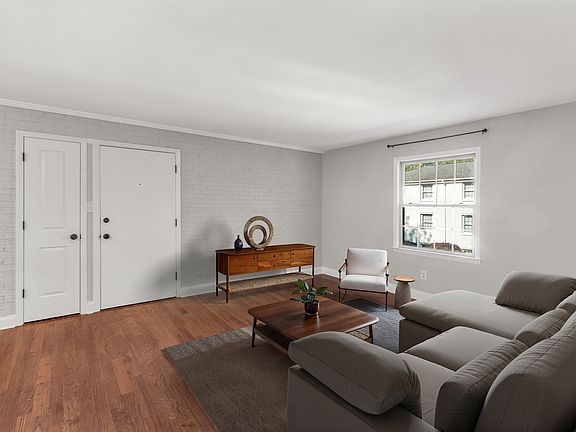 5th image of 4923 Park Rd APT E