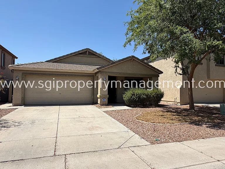 383 E Anastasia St — Photo 1