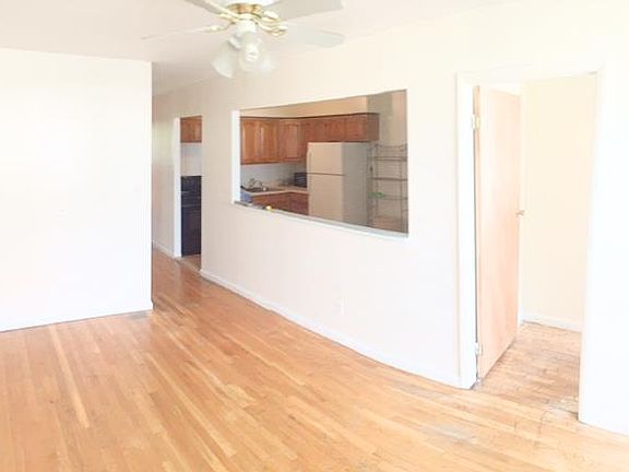 3rd image of 2540 23rd St APT 3F