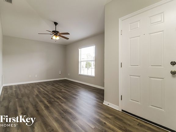 2nd image of 5482 Yaupon Holly Dr