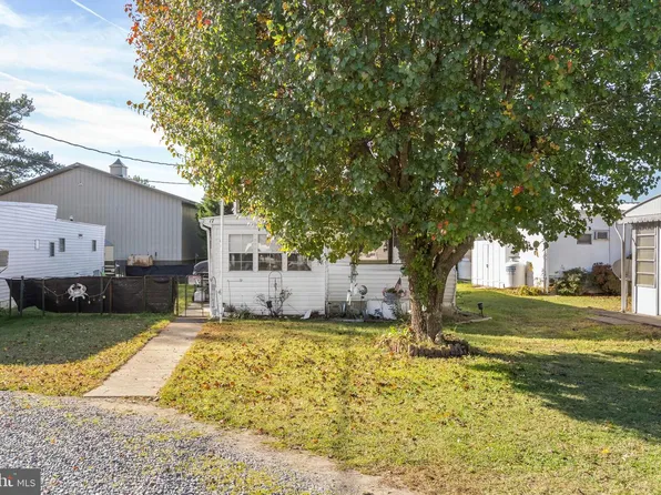 11451 Gum Point Rd #17, Berlin, MD 21811