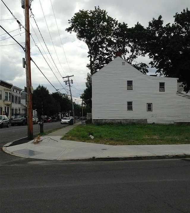 2nd image of 64 N Lake Ave