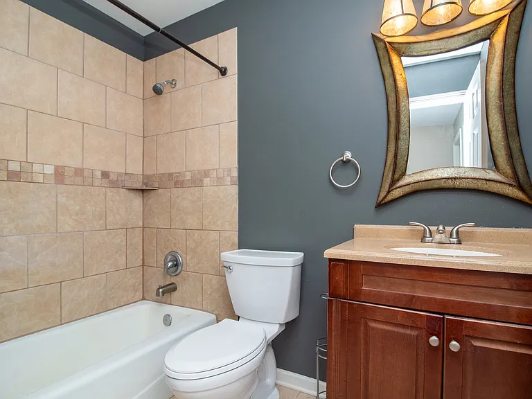 197 Uteg St #201A — Photo 16