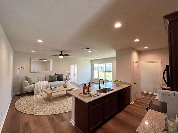 5th image of 2302 Sherris Way