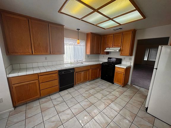 2nd image of 377 Marna Dr