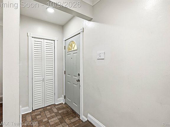 5th image of 6952 Colonial St
