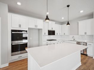 17250 Dimension Ave, Lakeville, MN 55044