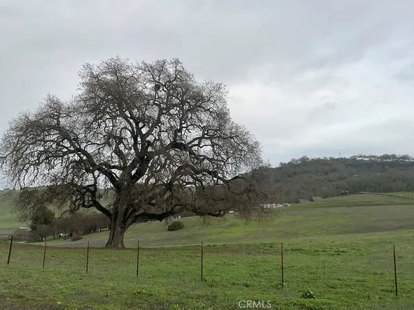 21 Interlake Rd, Bradley, CA 93426