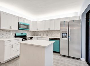 736 NW 98th Cir, Plantation, FL 33324