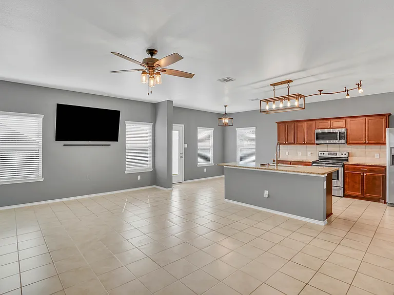 1535 Meadowlake Dr — Photo 14