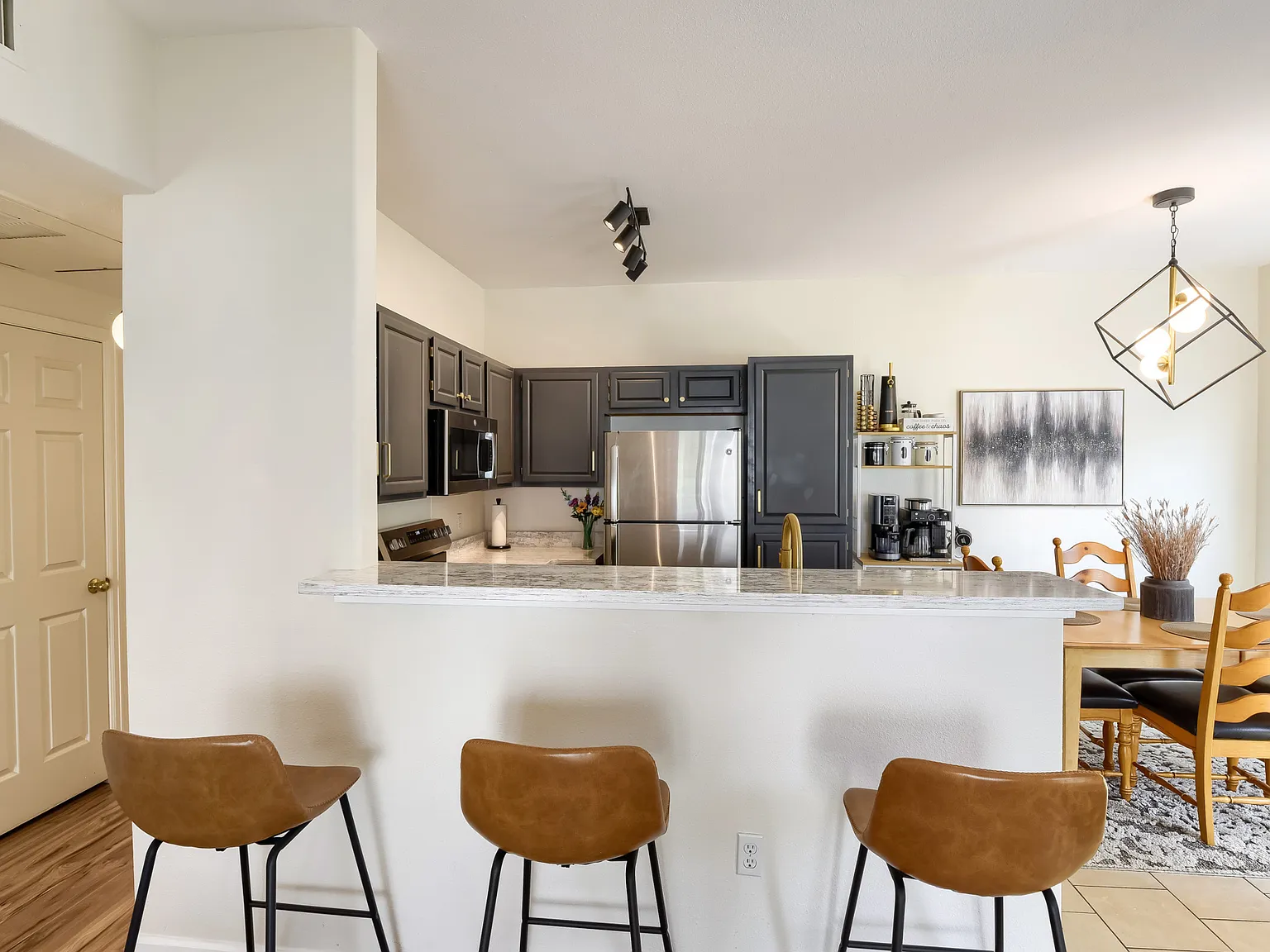 1 bed, 724 sqft, $1,650 — Photo 4