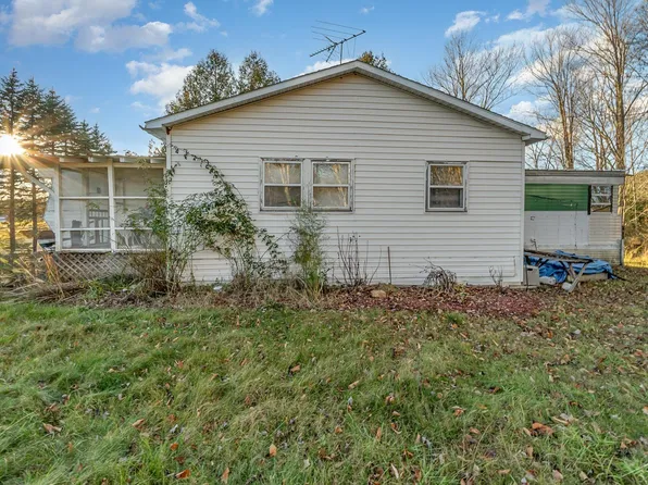 5671 Stillwagon Rd, Gladwin, MI 48624